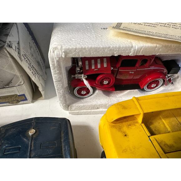 Die Cast & Toy Car Lot - 16x10x6 Box Filled as Pictured (Lot 03) - Picture 5 of 6